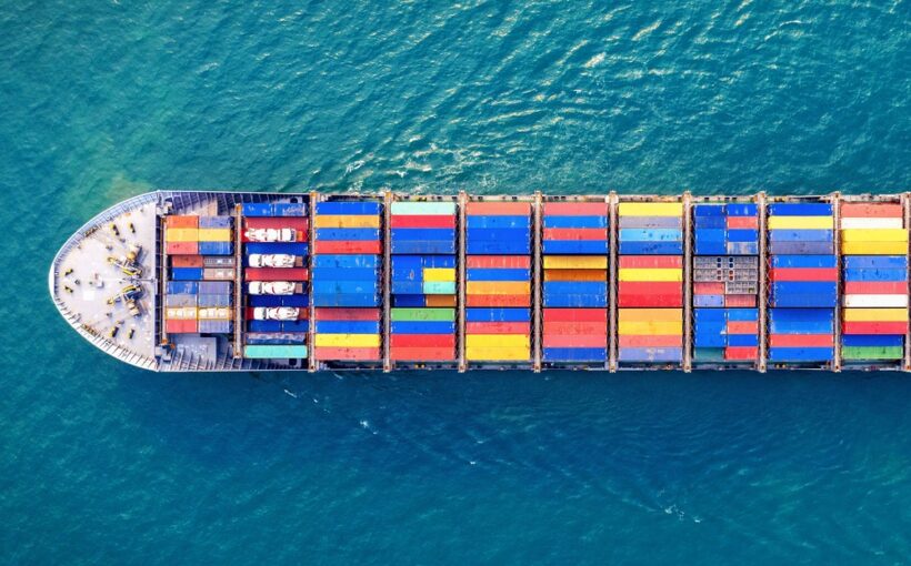 aerial-view-container-cargo-ship-sea (2)